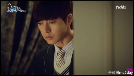 剧《奶酪陷阱》12集刘正和白仁浩关系 刘正秘