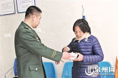 患病母亲走丢 寻回后不识儿