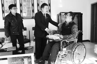 一位农民电工摔伤获赔40万元