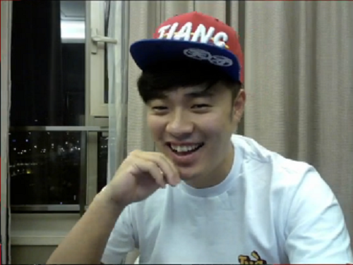 陈赫露脸现身虎牙直播 确认上跑男4避谈婚讯