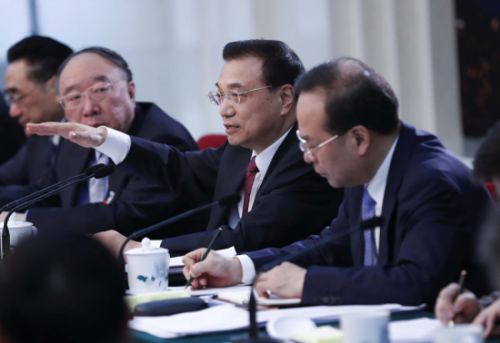 李克强以“重庆火锅”赞重庆经济之“火”