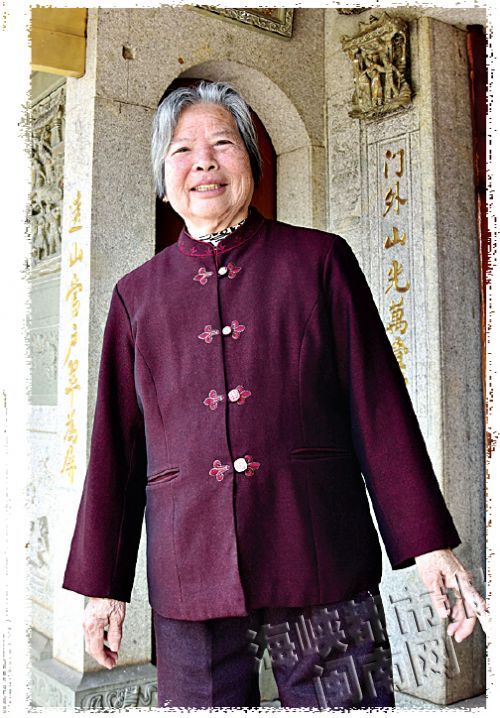 78岁的郑秀珠，每天都要把古厝打扫得干干净净，静候远方的家人