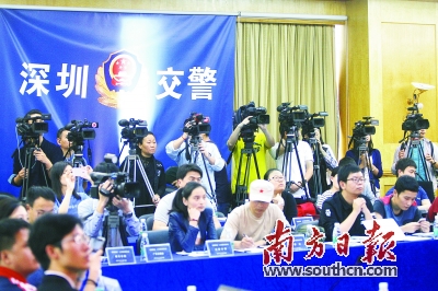 5日，深圳交警公开回应&ldquo;禁摩限电&rdquo;焦点问题。南方日报记者 鲁力摄