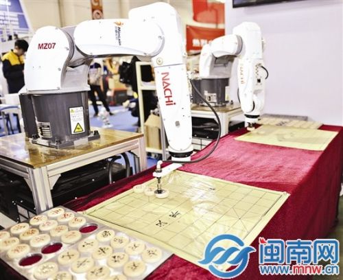 众多智能机器人