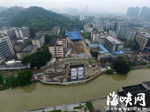 下穿晋安河隧道，5月底完工，届时，晋安北路围挡将拆除