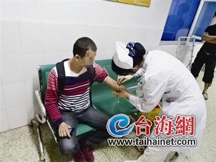 醉酒男子为省钱赶走代驾 醉驾回家被警察逮个正着