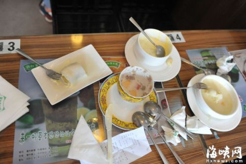 养生园餐馆内，有食客剩了不少菜品