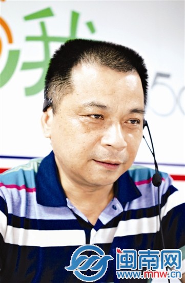 许荣伟，丰泽区教育局教育股股长