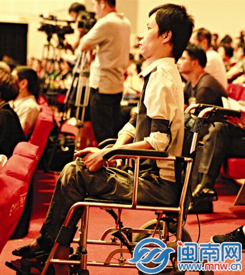 演出吸引许多残障人士前来观看