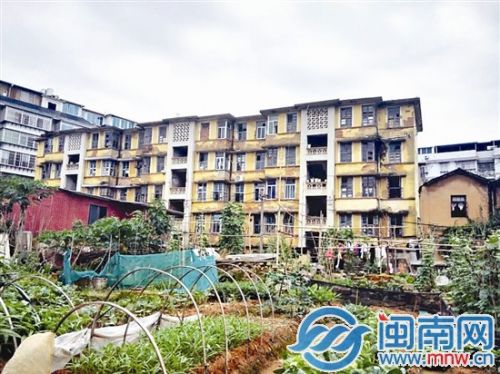 阿龙被困的传销窝点是一栋老旧住宅楼