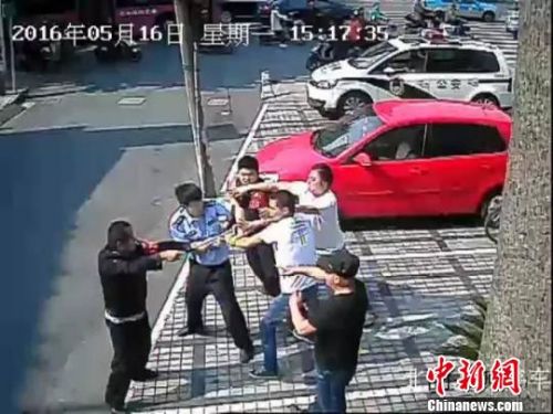 现场。　现场监控摄