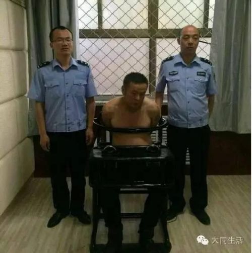 大同男子闹市砍人始末视频/现场图片 见人就刀砍脖子
