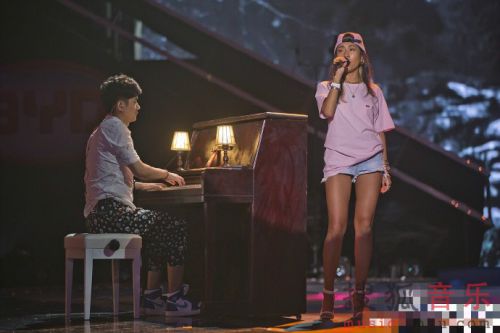 腿短不要怕 看吉克隽逸如何穿出三七完美比例