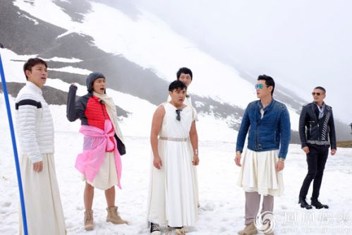 《花样男神》6月18日开播 郭德纲吐槽男神团穿