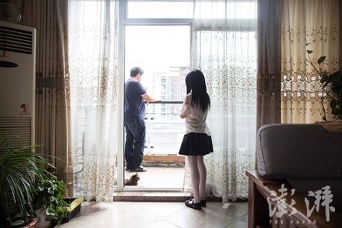 硅胶娃娃“买家秀”:58岁男人迎来