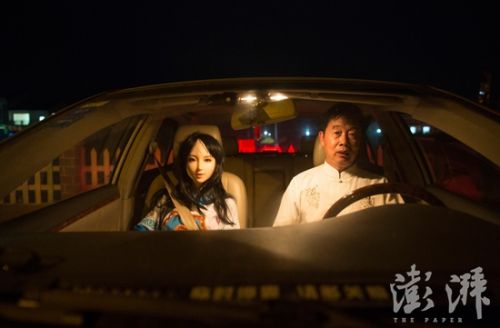 硅胶娃娃“买家秀”:58岁男人迎来