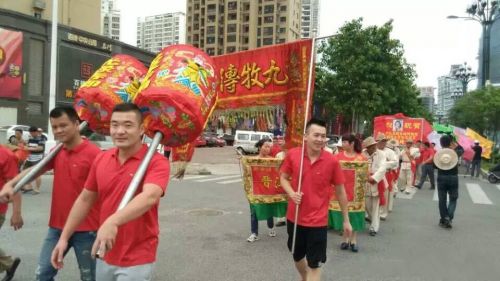 菲律宾人长相图片_菲律宾人收入(3)