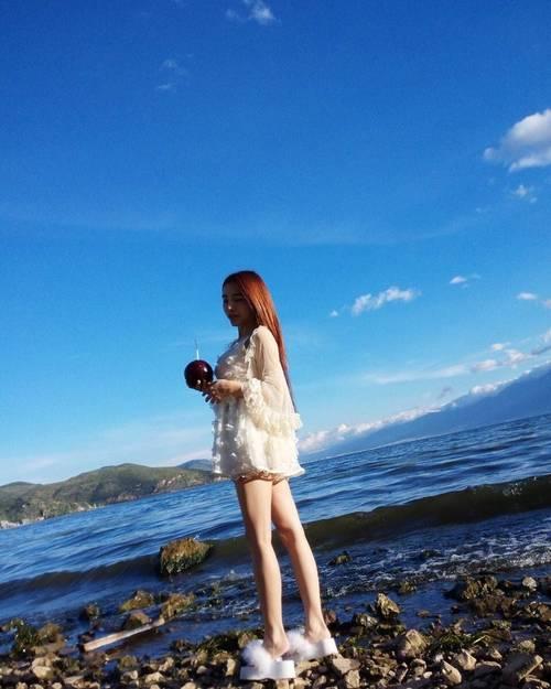 熊猫女主播璐璐直播漏胸 是故意还是意外?为博