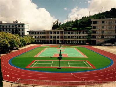 南安翔云中学塑胶运动场竣工启用