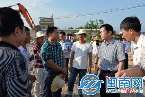 图3：国省干线纵二线abc段建设现场