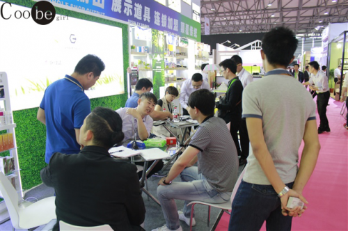 时尚女孩亚洲特色精品生活馆，开创亚洲特色单品牌店新时代