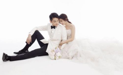 陈晓陈妍希办婚礼10点开场 “那些年”谁将出席?