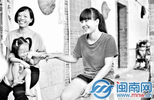 困难的家庭并没有把林小琪母女压垮，一家人始终乐观地去面对