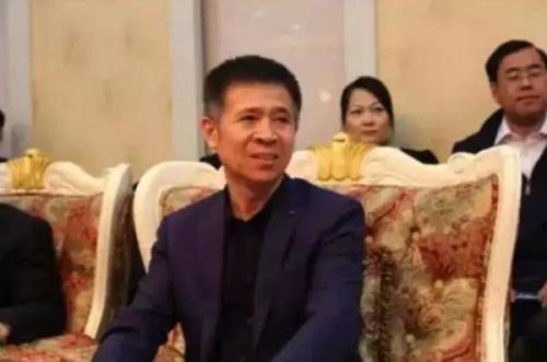 巴鐵設(shè)計師小學(xué)文化 宋有洲資料背景照片(附設(shè)計歷程)