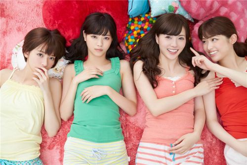 日本偶像女团乃木坂46萌妹吊带写真清凉一夏