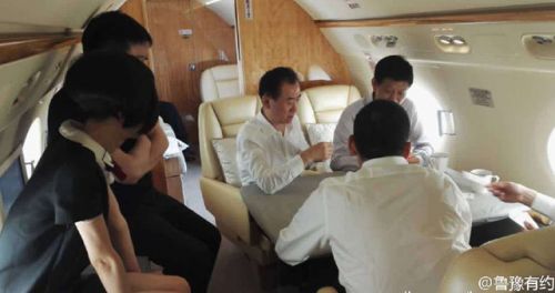 鲁豫有约首富王健林的一天 公开日常生活工作