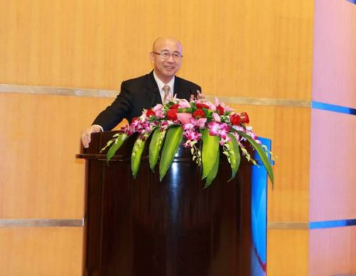 说明: 7 厦门市卫计委洪丰颖副主任致辞