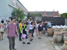 媒体记者参观南安食品企业