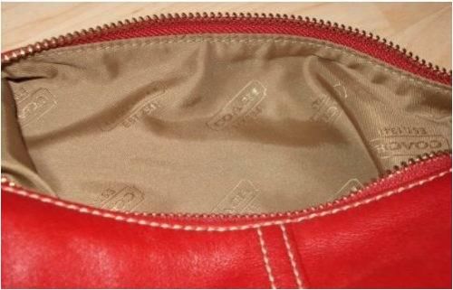 寇驰包包如何辨别真假 寇驰coach包包真假辨别