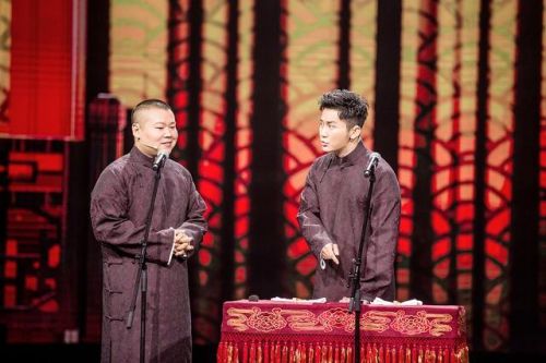 《喜剧总动员》李晨拜师岳云鹏 相声首秀示爱