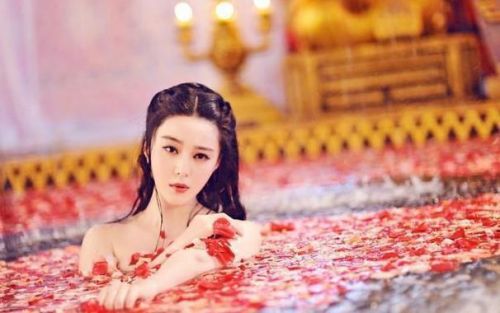 古装剧中的花瓣澡 袁姗姗西红柿蛋汤最经典