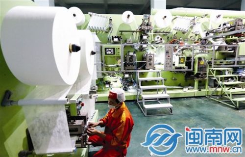 美佳爽設(shè)備改造升級后，產(chǎn)量從每分鐘300片提升為500片，生產(chǎn)效率大幅度提升