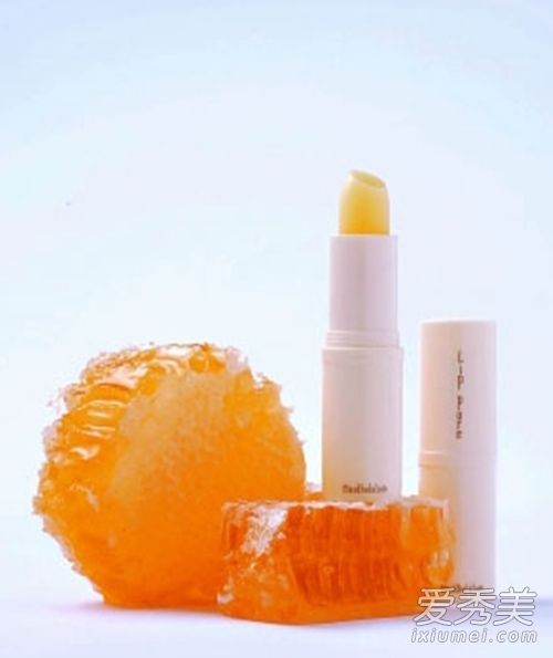 润唇膏哪个牌子滋润 秋天保湿润唇膏推荐