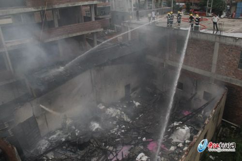 00300060396_40bca09b