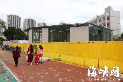 已基本建好的象峰站出入口