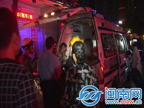 老人获救，被送医院医治