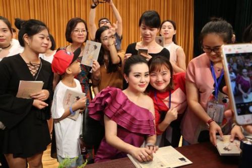 徐晶晶独唱音乐会唱响广州 用音符跨越时空歌唱生活-闽南网