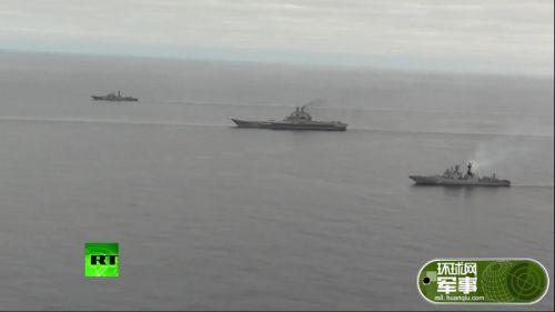 正前往叙利亚的俄罗斯航母 舰载机在地中海亮