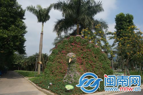 园区路边处处是景观