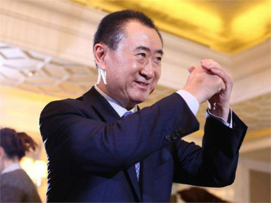 王健林喊话特朗普别针对中国 中国人买买买有