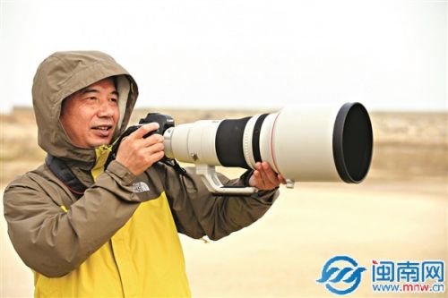 觀鳥人士正在觀測