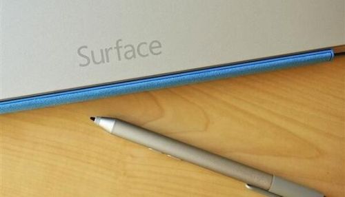 微软Surface Pro 5将发布:触控笔亮了!