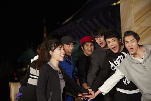 张艺谋综艺首秀遇挑战：从未遇到过这种经历