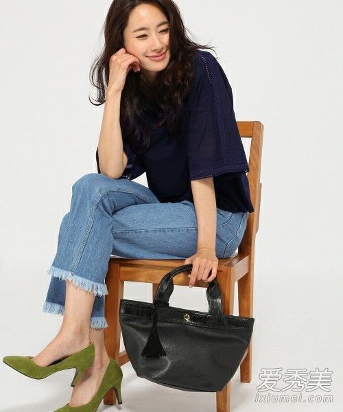 2017年绿色当道!草绿色单品从头到脚帮你搭配