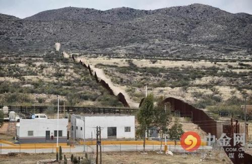 美墨边境造墙计划 墨西哥总统喊话特朗普绝不