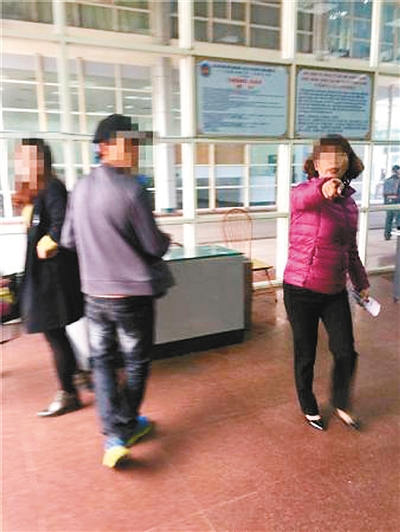 中国公民回国途中 遭越边防人员殴打